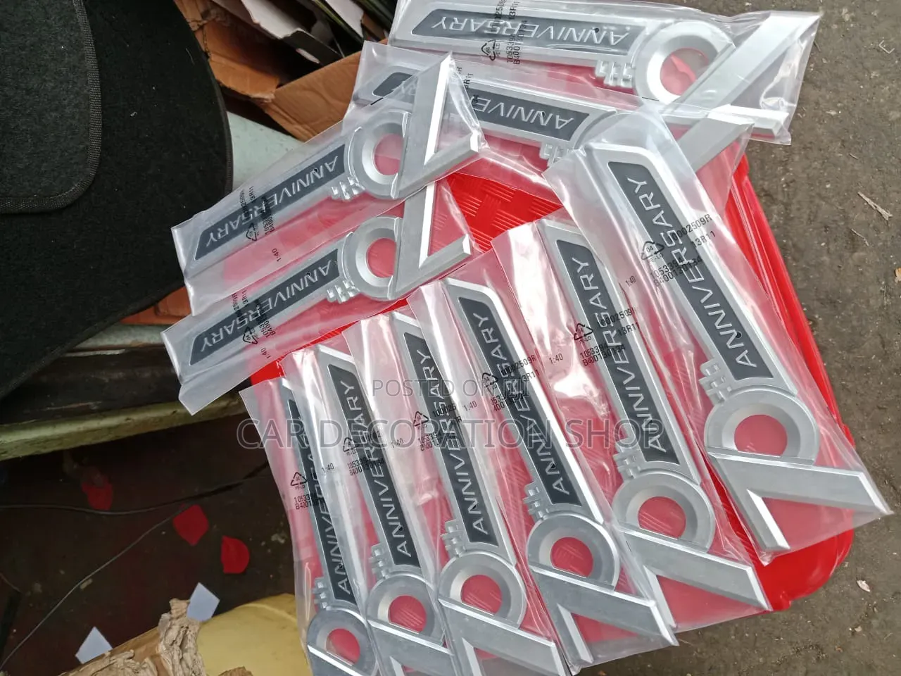 Chrome_black 70th Anniversary Body Side Fender Emblem Badges