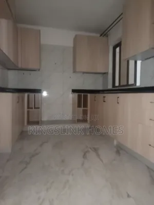 3bdrm Apartment in Nairobi West, Madaraka for rent