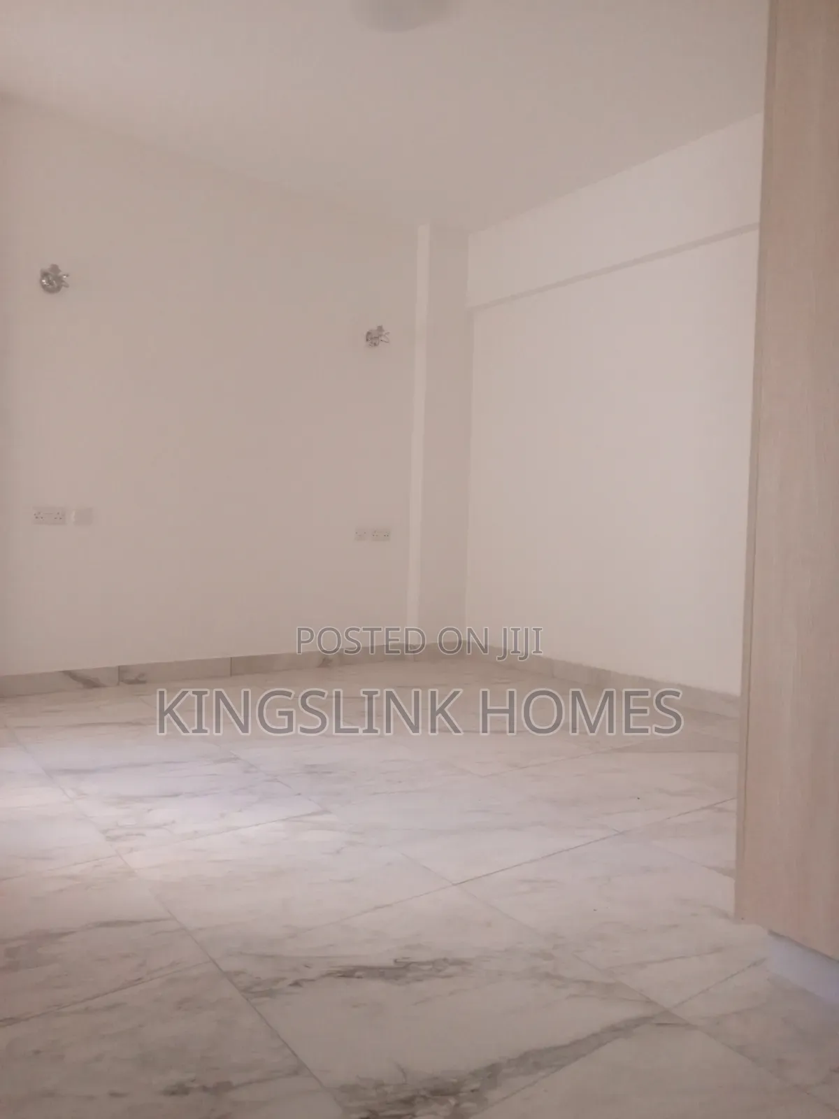 3bdrm Apartment in Nairobi West, Madaraka for rent