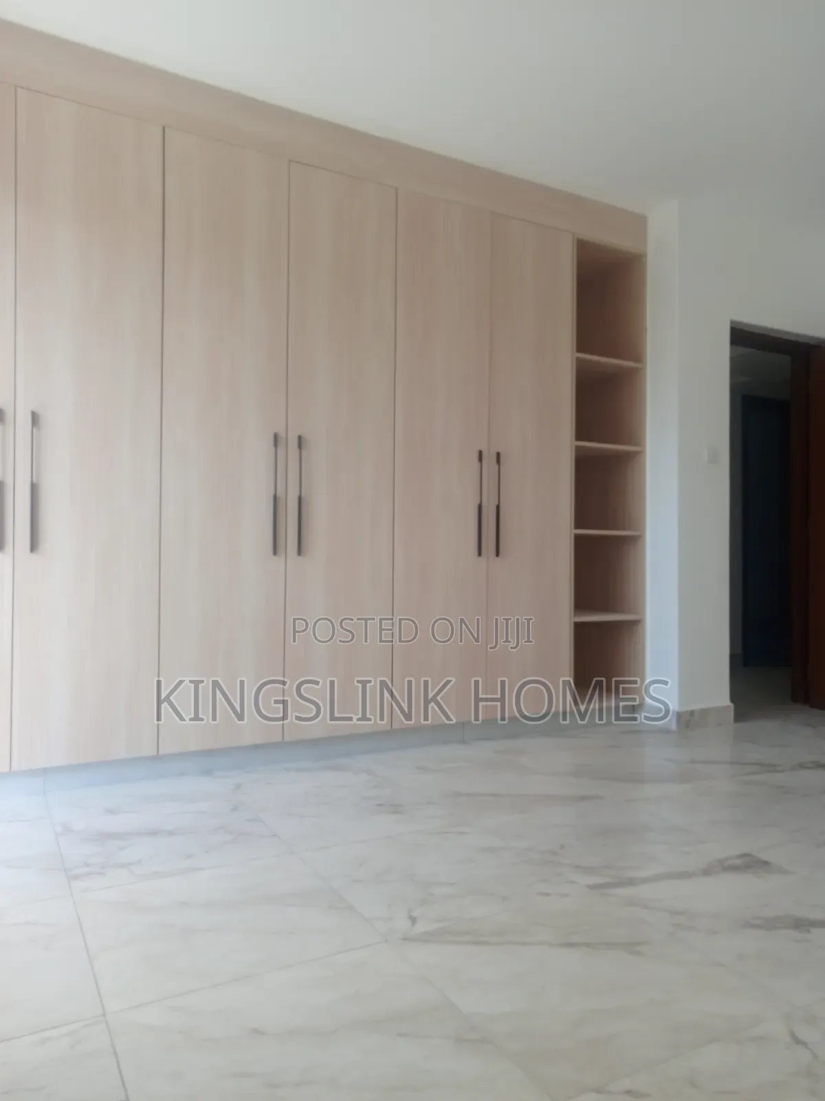 3bdrm Apartment in Nairobi West, Madaraka for rent