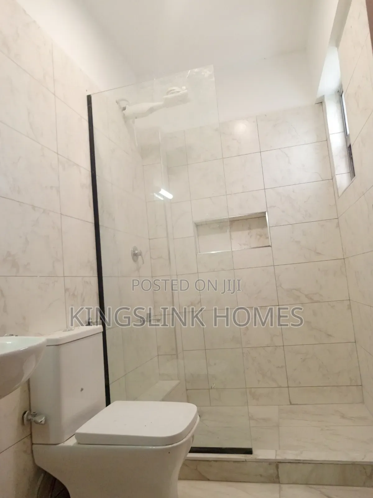 3bdrm Apartment in Nairobi West, Madaraka for rent