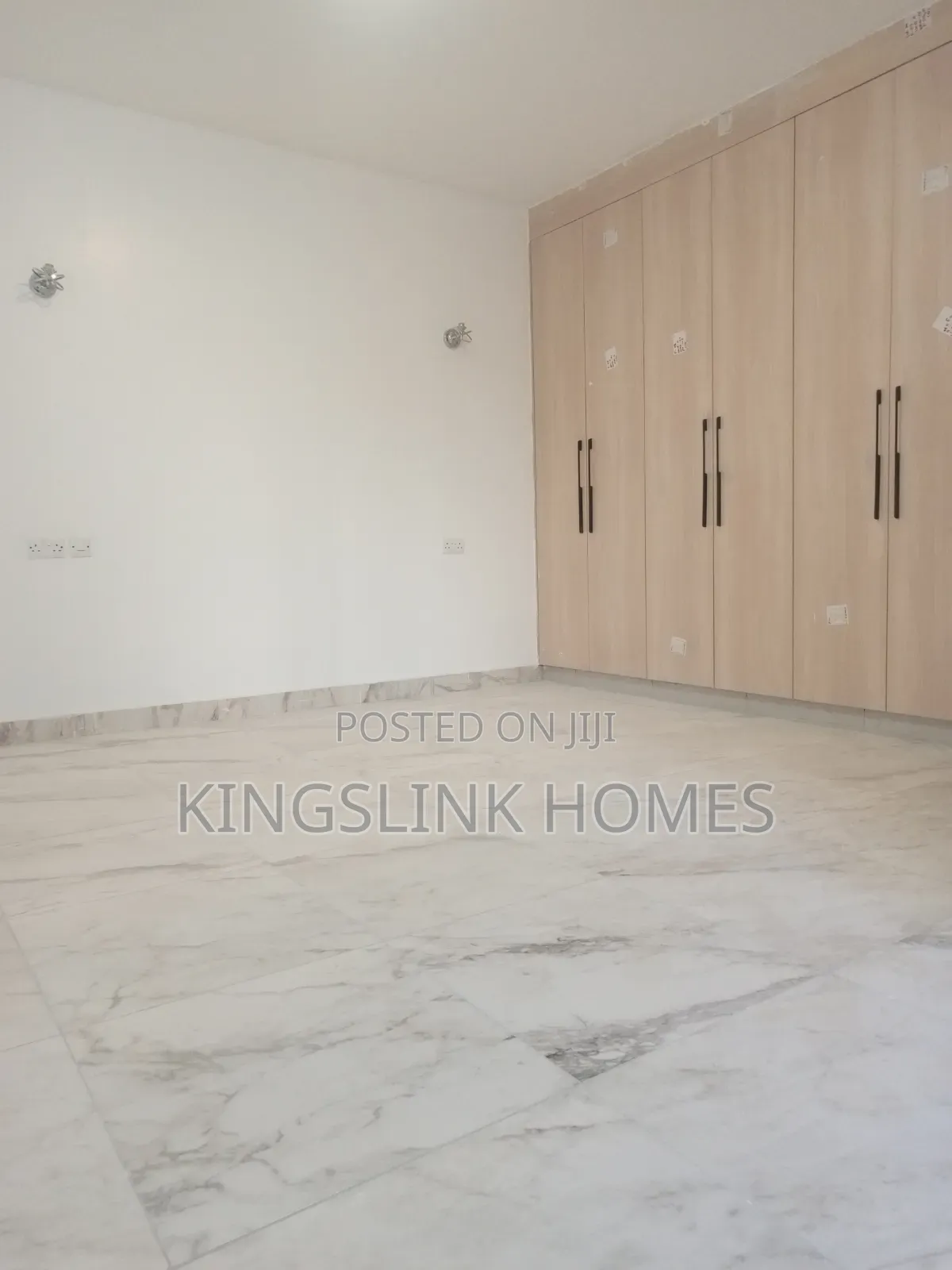 3bdrm Apartment in Nairobi West, Madaraka for rent