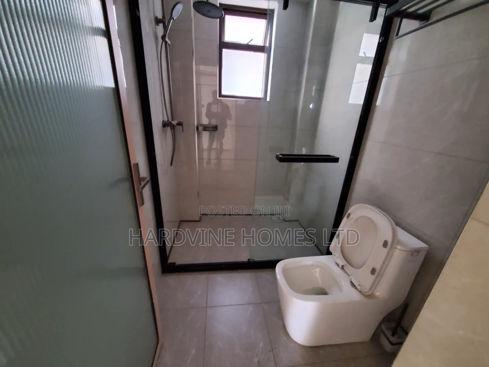 4bdrm Apartment in Riverside Drive for rent