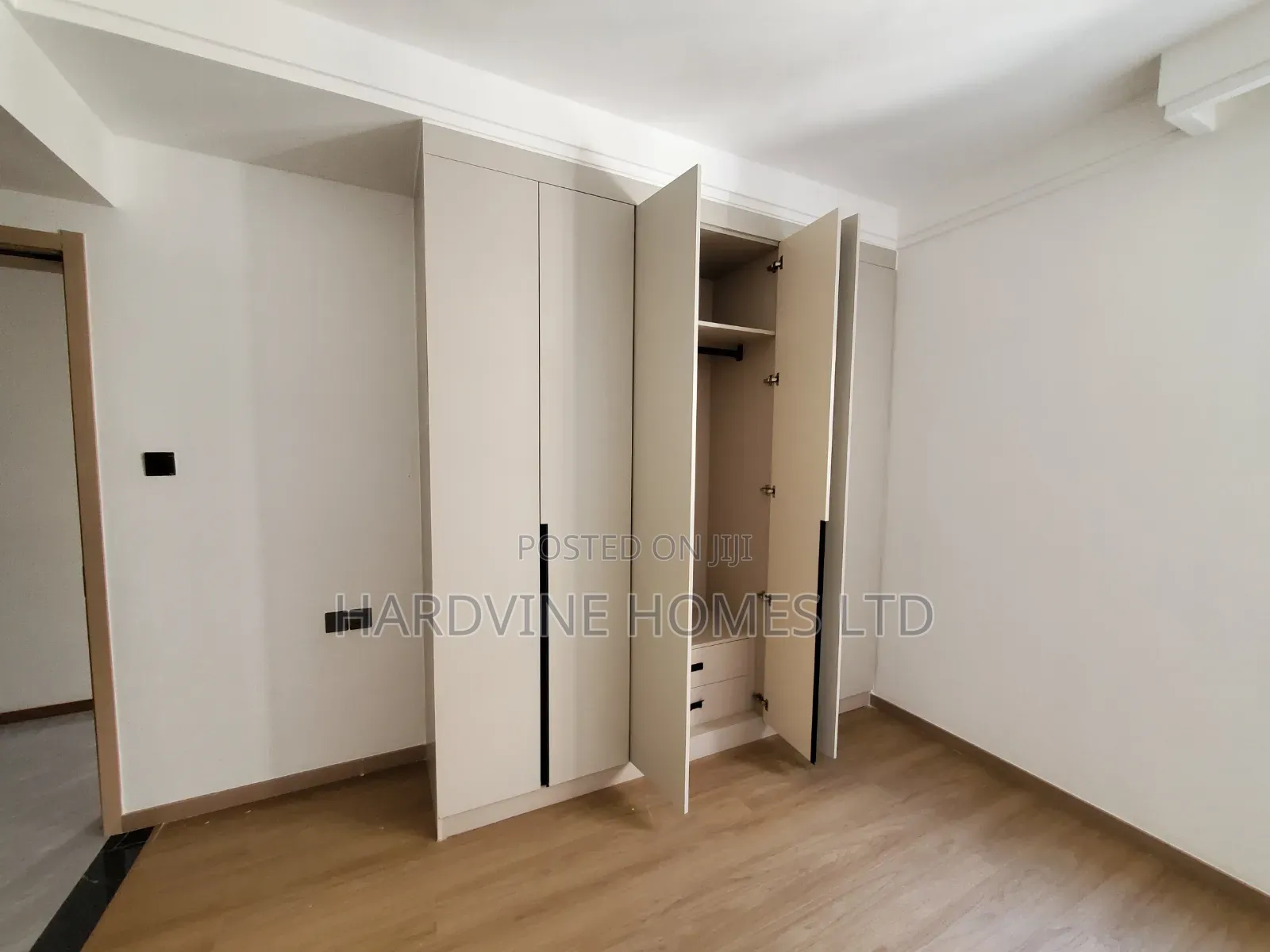4bdrm Apartment in Riverside Drive for rent