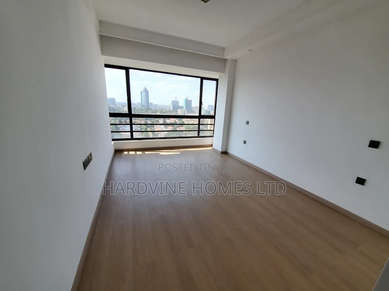 4bdrm Apartment in Riverside Drive for rent