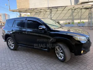 Toyota Vanguard 2011 Black