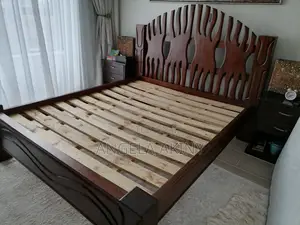 5x6 Mahogany Bed/Bedside and Chest of Drawers for Sale