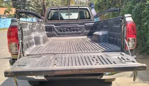 Toyota Hilux 2021 Gray
