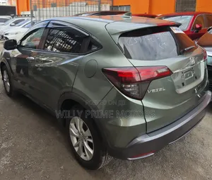 Honda Vezel 1.5 Hybrid 2WD 2019 Green