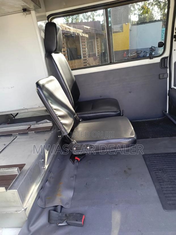Mazda Bongo 2019 White - thumbnail 7