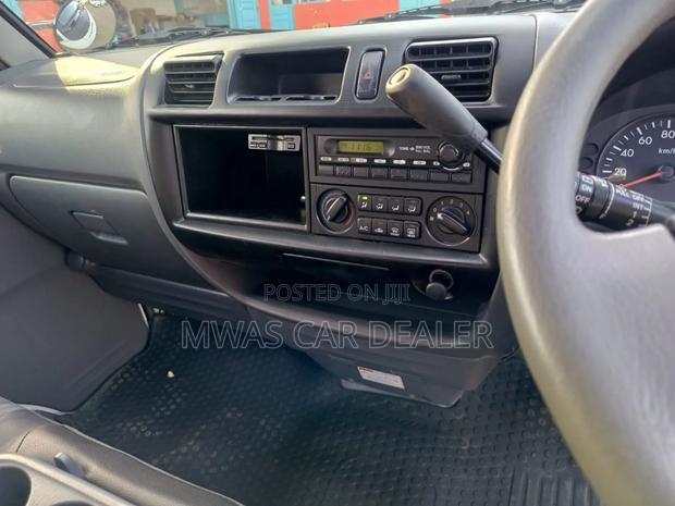 Mazda Bongo 2019 White - thumbnail 11