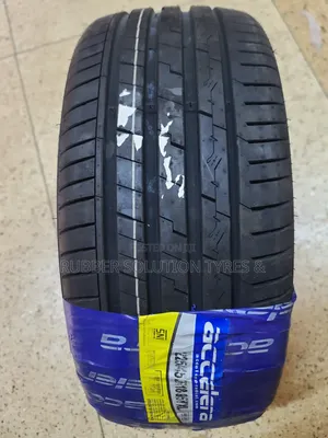 225 /45 R18 Accelera Tyres 95Y XL Made in Indonesia