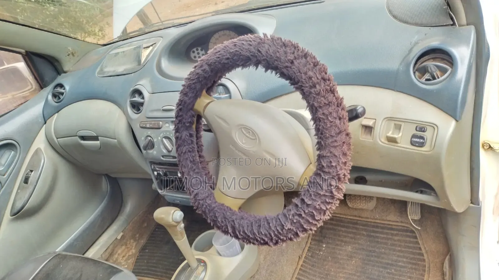 Toyota Vitz 2004 White