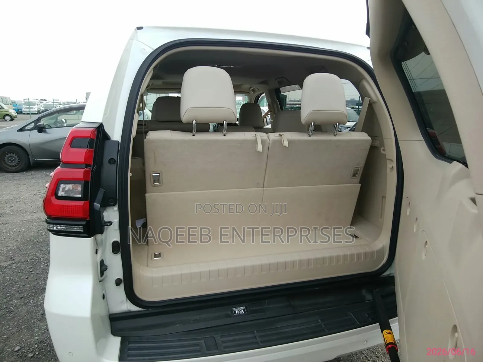 Toyota Land Cruiser Prado 2019 White