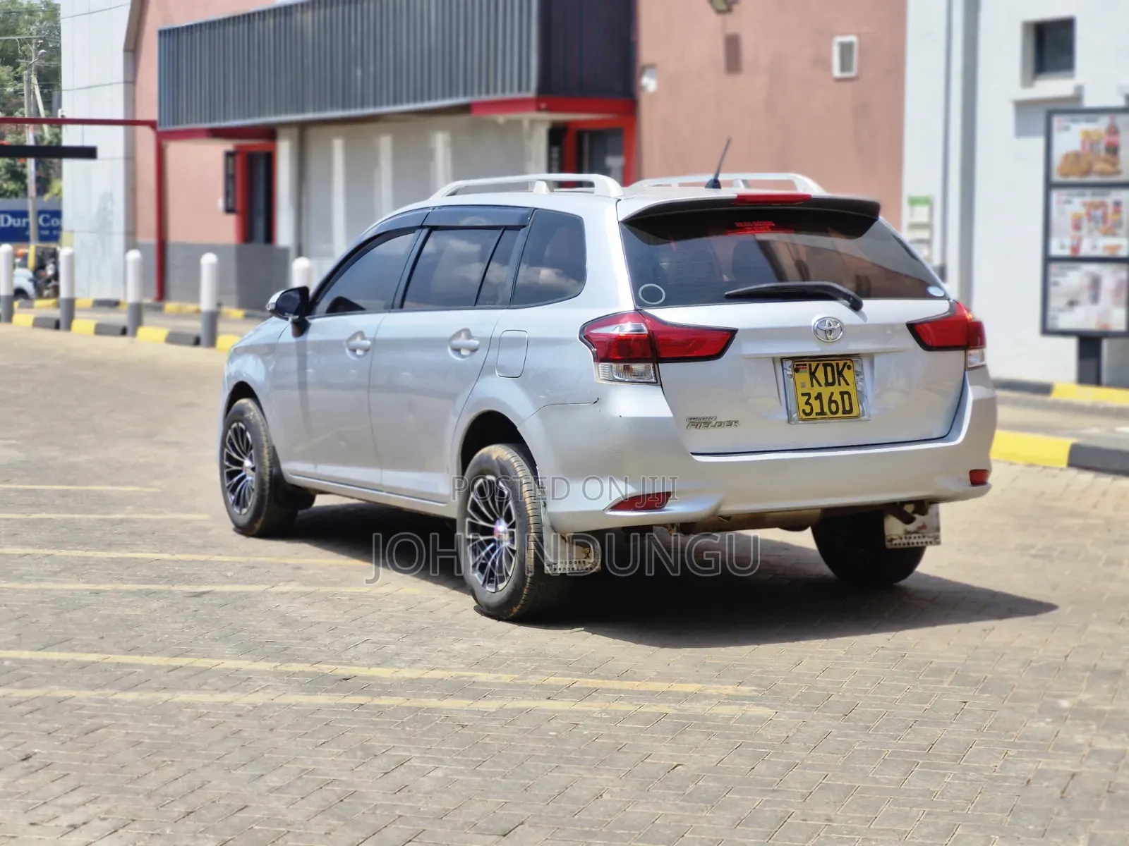 Toyota Corolla Fielder 2015 Silver
