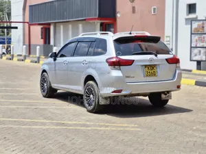 Toyota Corolla Fielder 2015 Silver