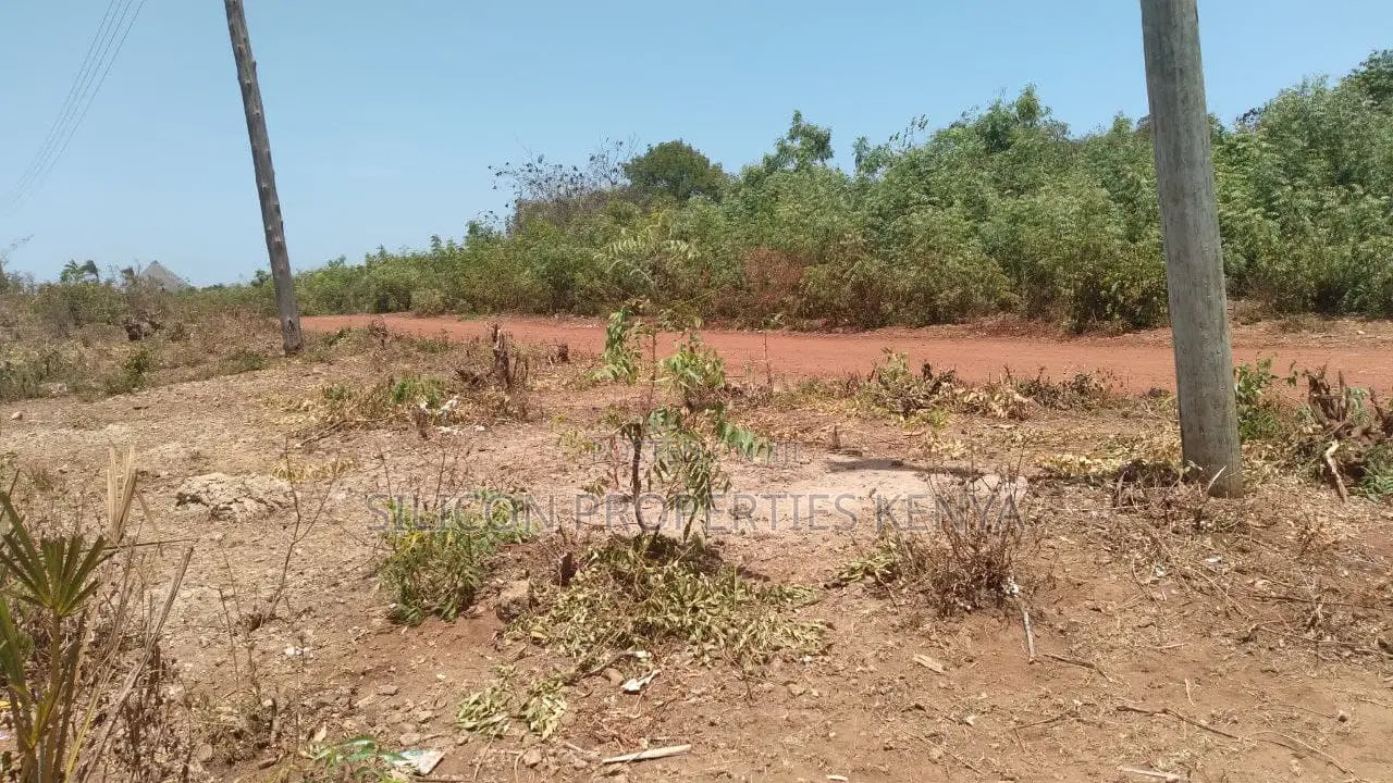 0.25-Acre Plot in Galu