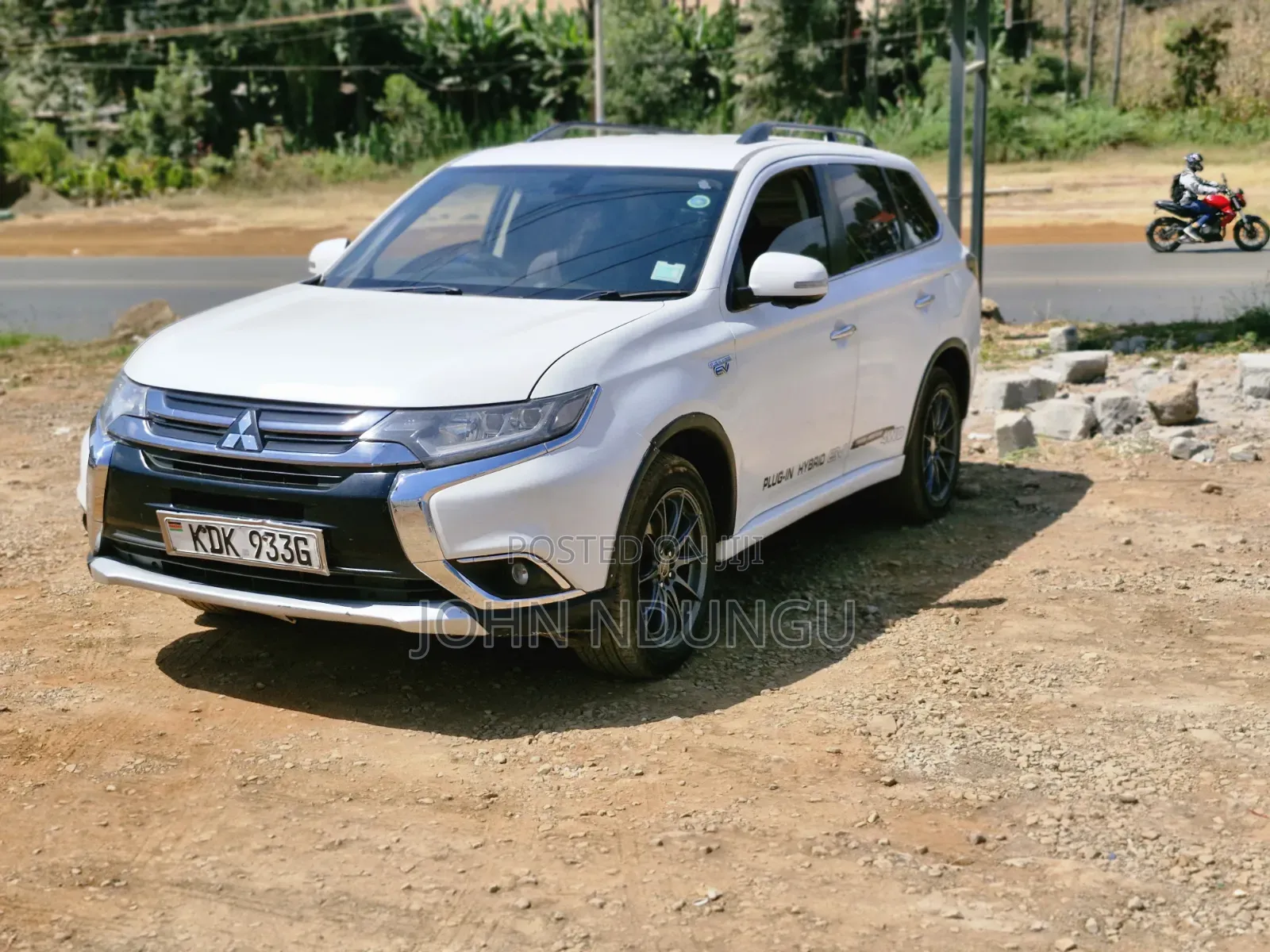 Mitsubishi Outlander 2015 White