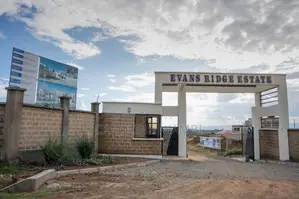 4bdrm Villa in Evan’S Ridge, Karai for sale