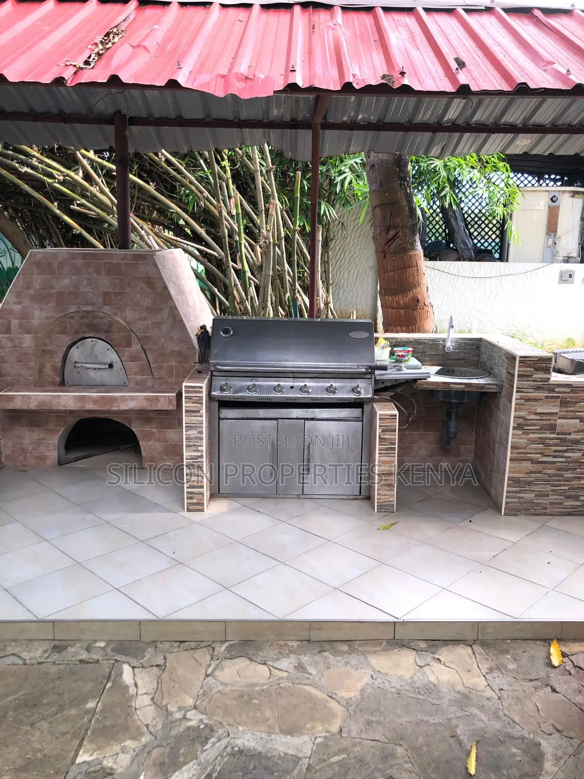 5bdrm Bungalow in Diani for sale
