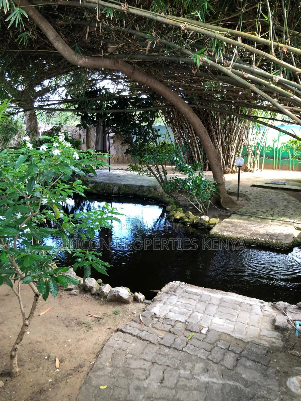 5bdrm Bungalow in Diani for sale