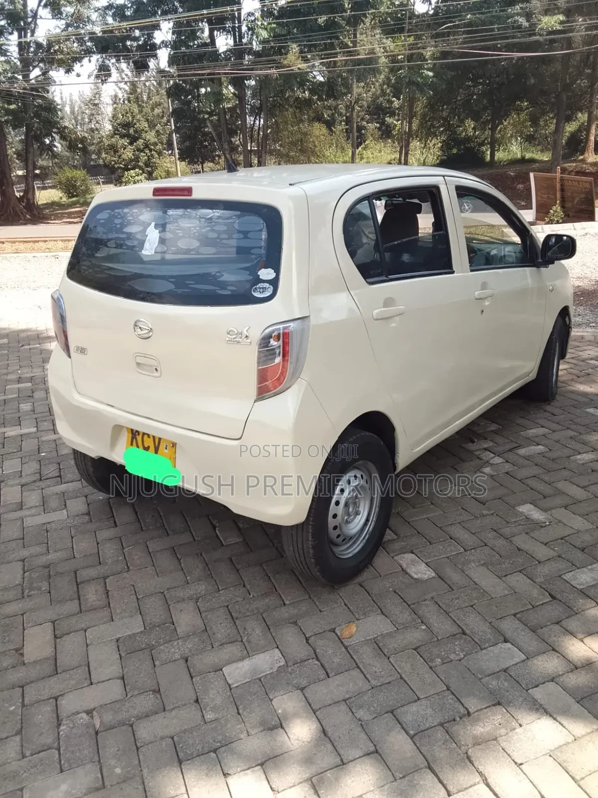 Daihatsu Mira 2012 Yellow