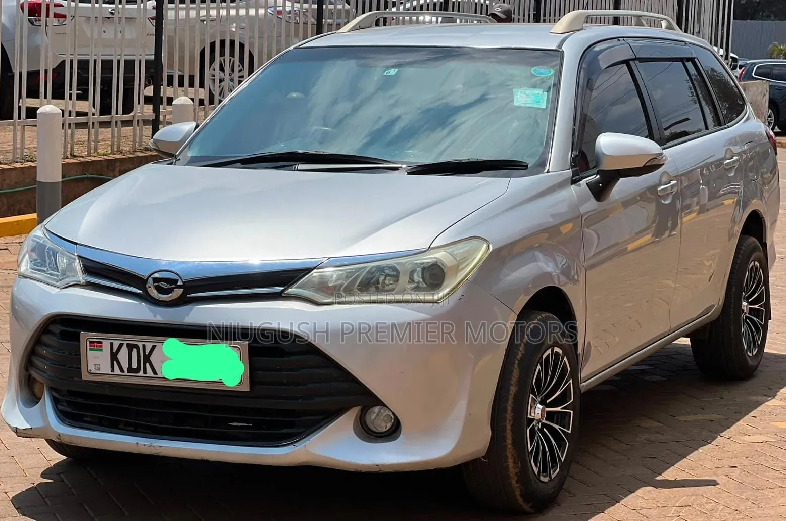 Toyota Corolla Fielder 2015 Silver