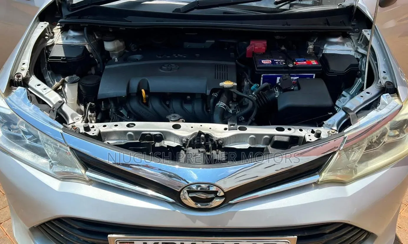 Toyota Corolla Fielder 2015 Silver