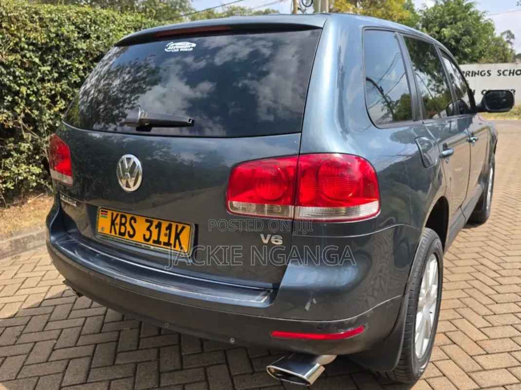 Volkswagen Touareg 2006 Blue