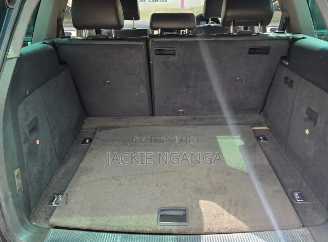 Volkswagen Touareg 2006 Blue