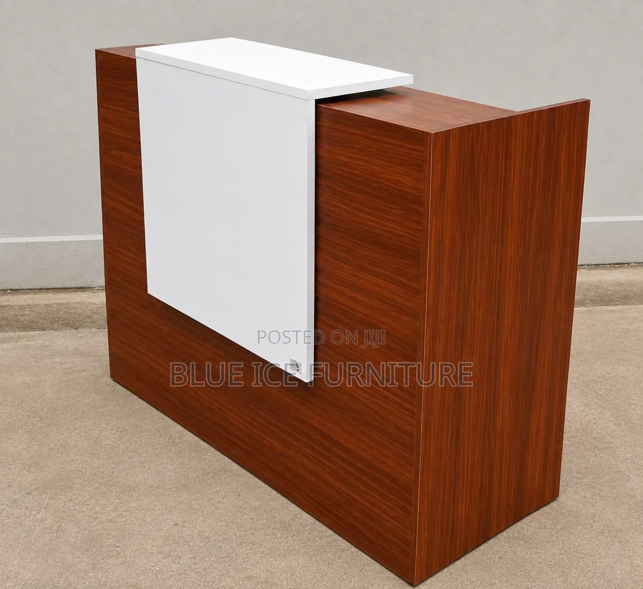Office Reception Waiting Desk