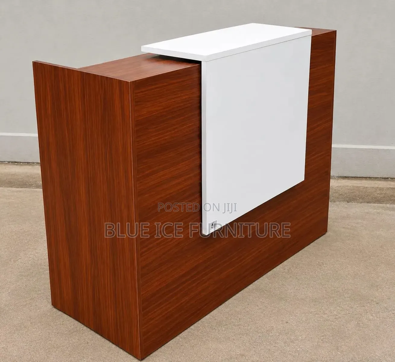 Office Reception Waiting Desk