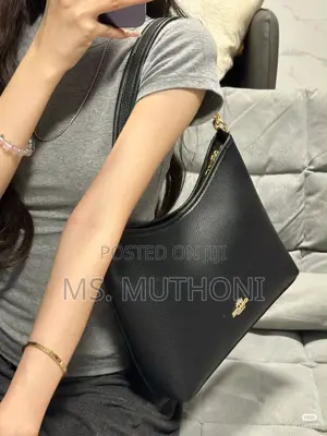 Coach Laurel Shoulder