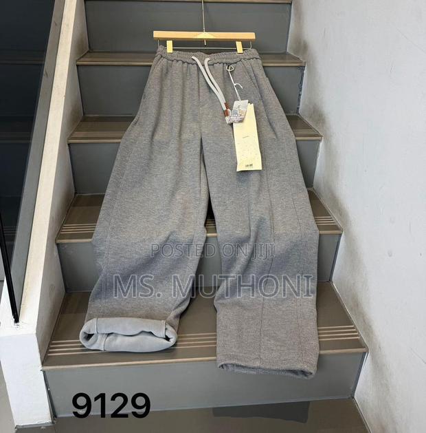 Ultra-Wide Relaxed Pants (Sweat Pants)