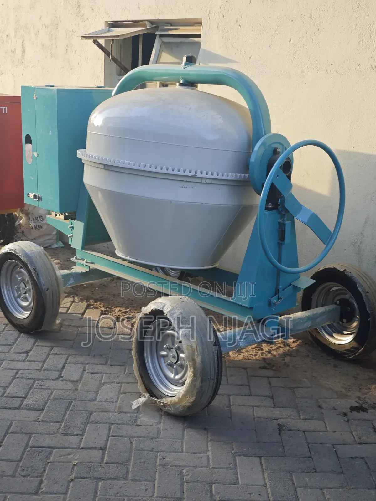 Towable Concrete Mixer