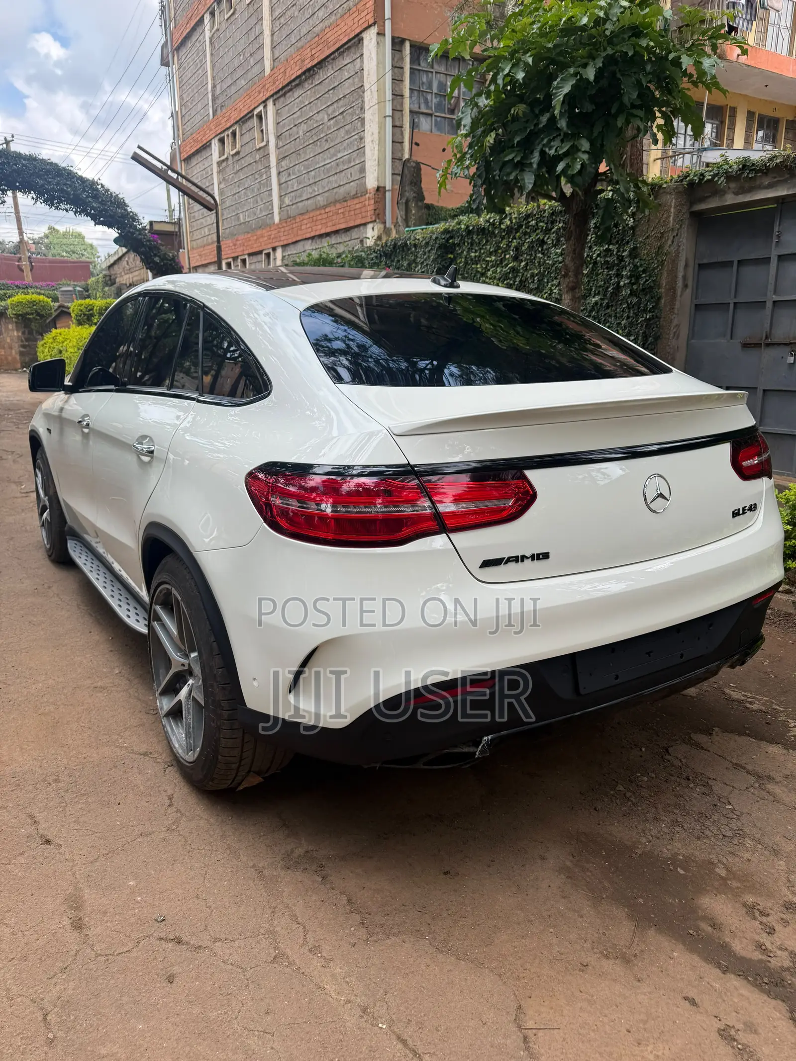 Mercedes-Benz GLE-Class AMG GLE 43 4MATIC 2019 Pearl