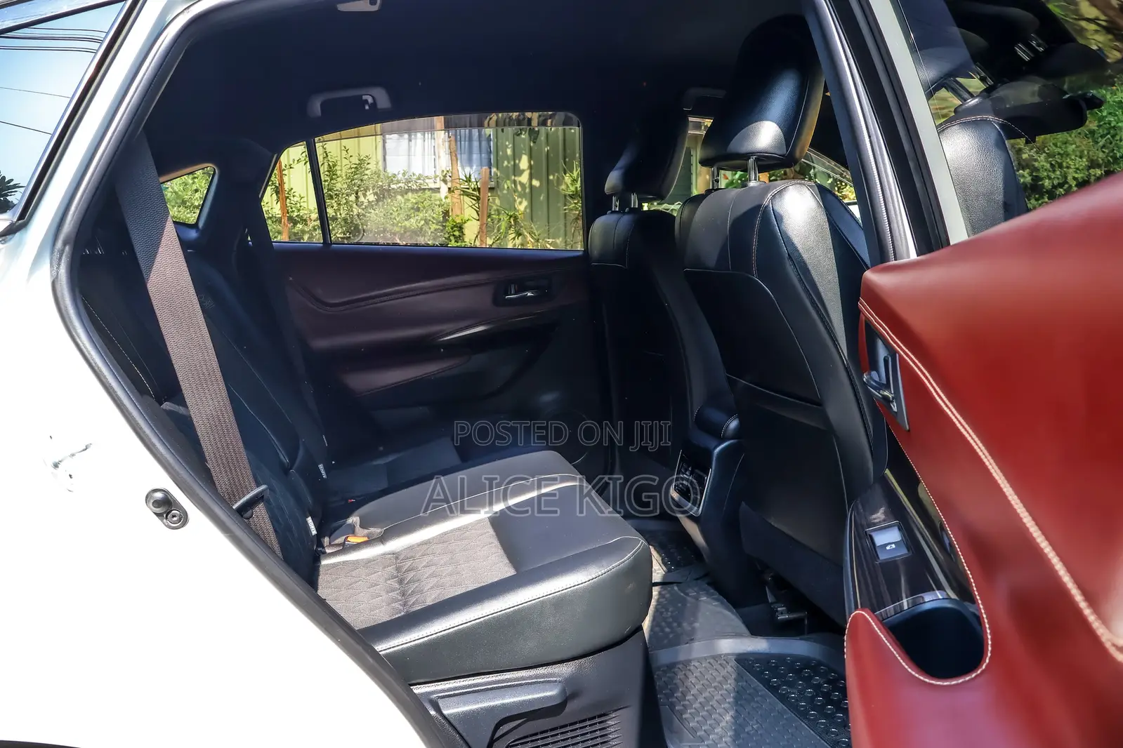 Toyota Harrier 2.0 2017 Pearl