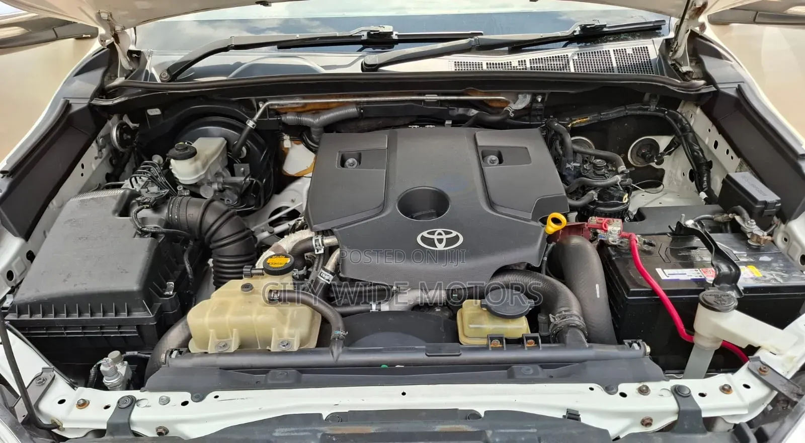 Toyota Hilux 2016 White