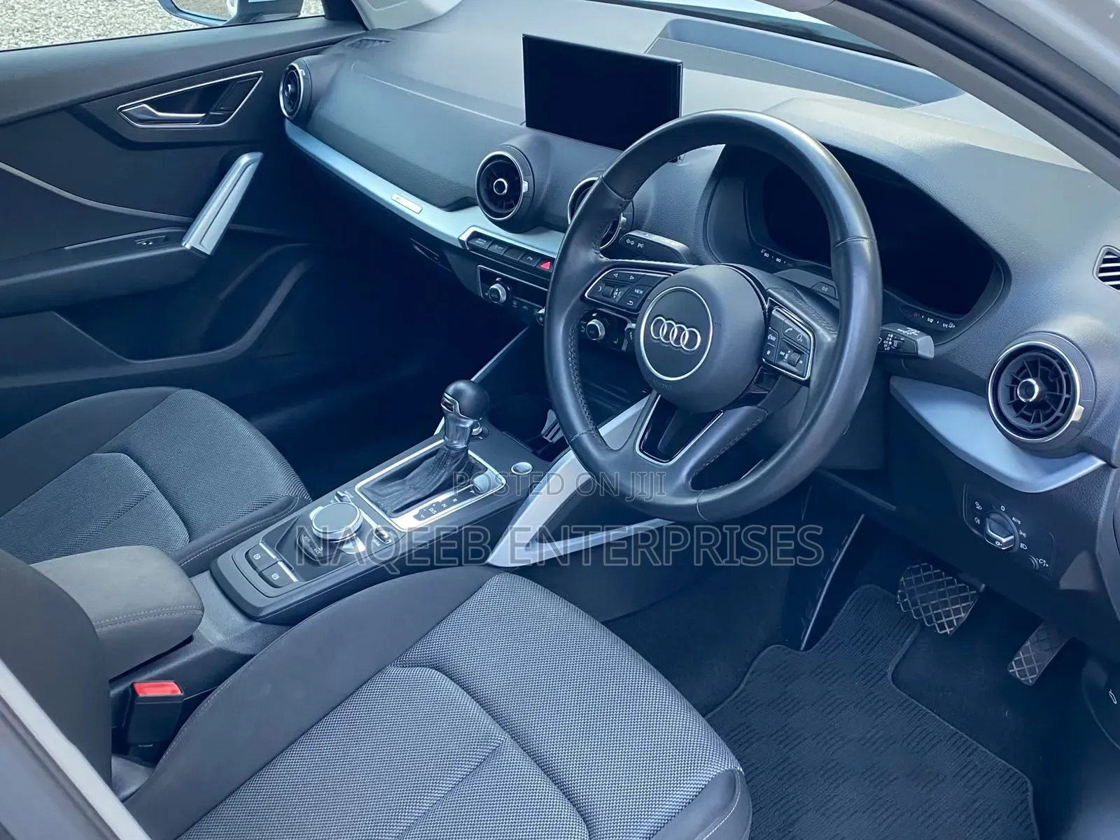 Audi Q2 2019 White