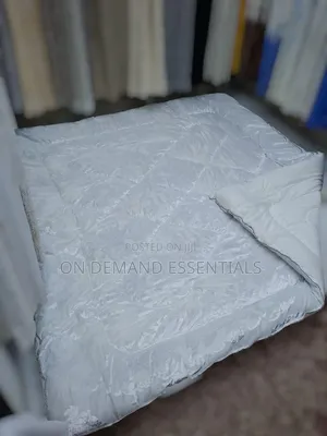 Silk Duvets 1 PC Duvet 1 PC Bedsheet