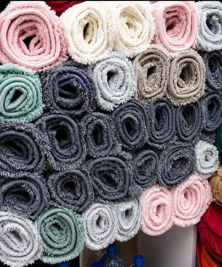 Ultra Soft Microfiber Bathroom Mat Size *50*8O* . Cm