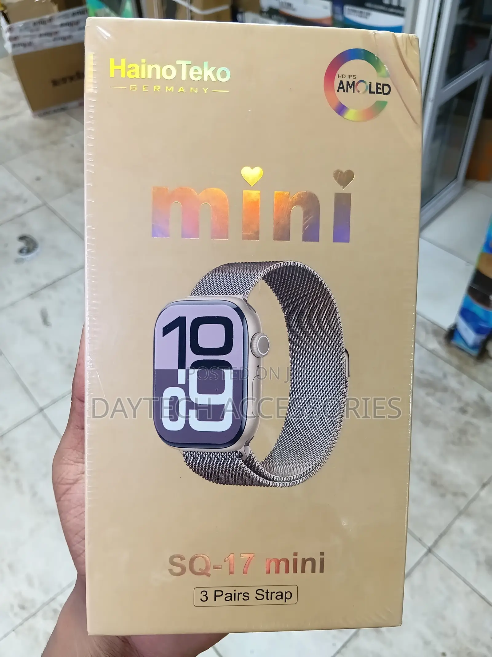 The Haino Teko SQ-17 Mini Smartwatch.