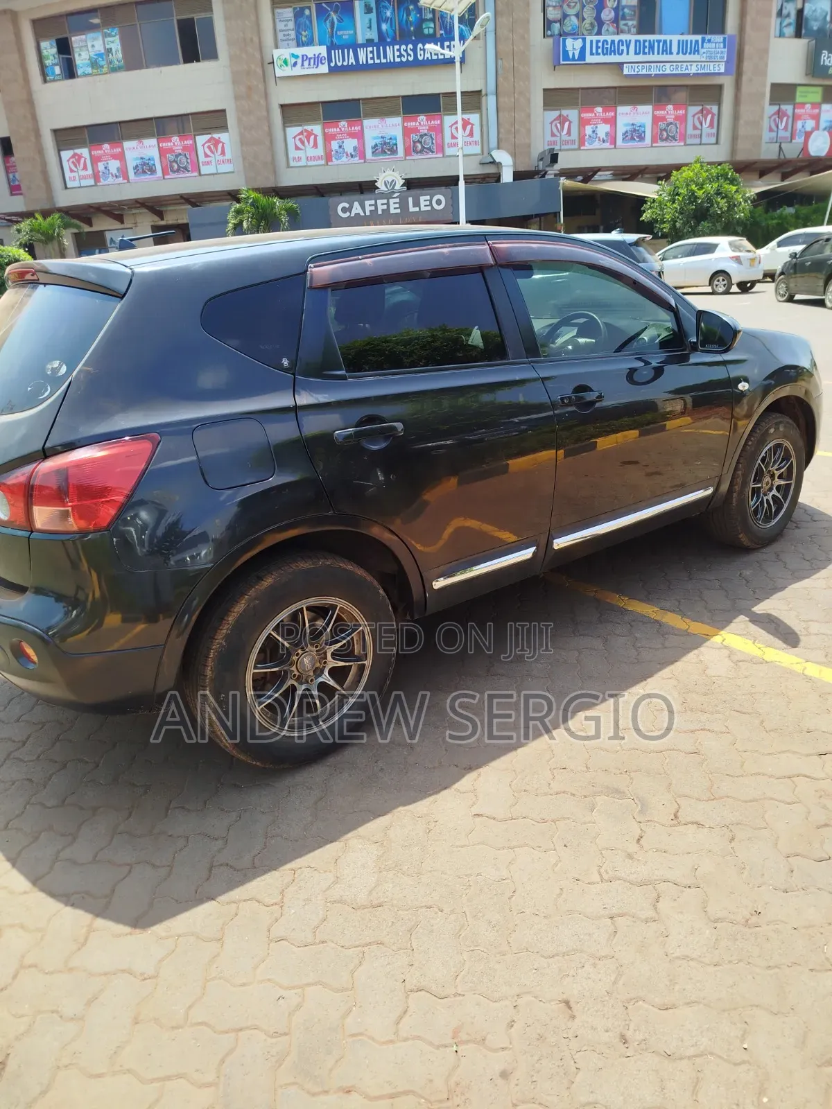 Nissan Dualis 2010 Black