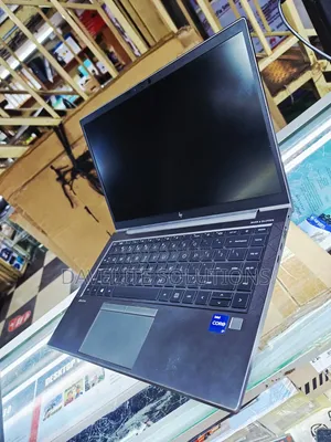 Laptop HP ZBook Firefly G8 16GB Intel Core i7 SSD 512GB