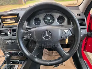 Mercedes-Benz C200 2008 Red