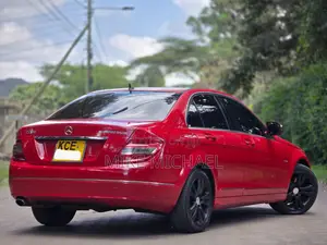 Mercedes-Benz C200 2008 Red