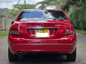 Mercedes-Benz C200 2008 Red