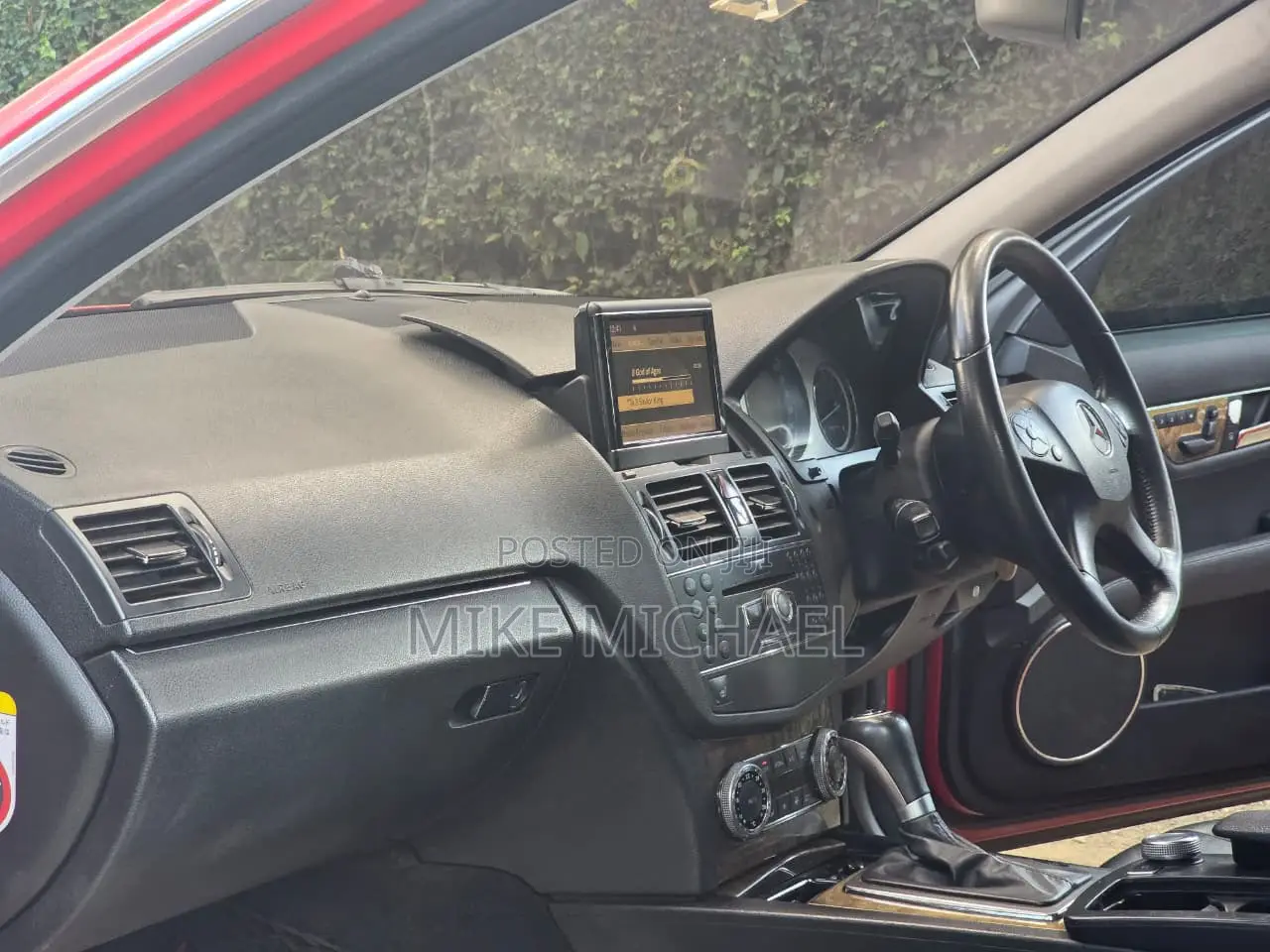 Mercedes-Benz C200 2008 Red