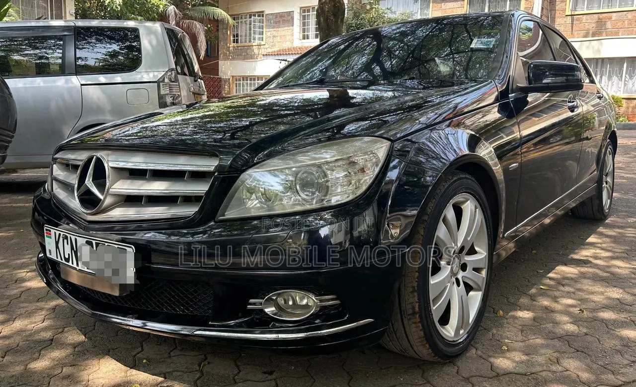 Mercedes-Benz C250 2010 Black