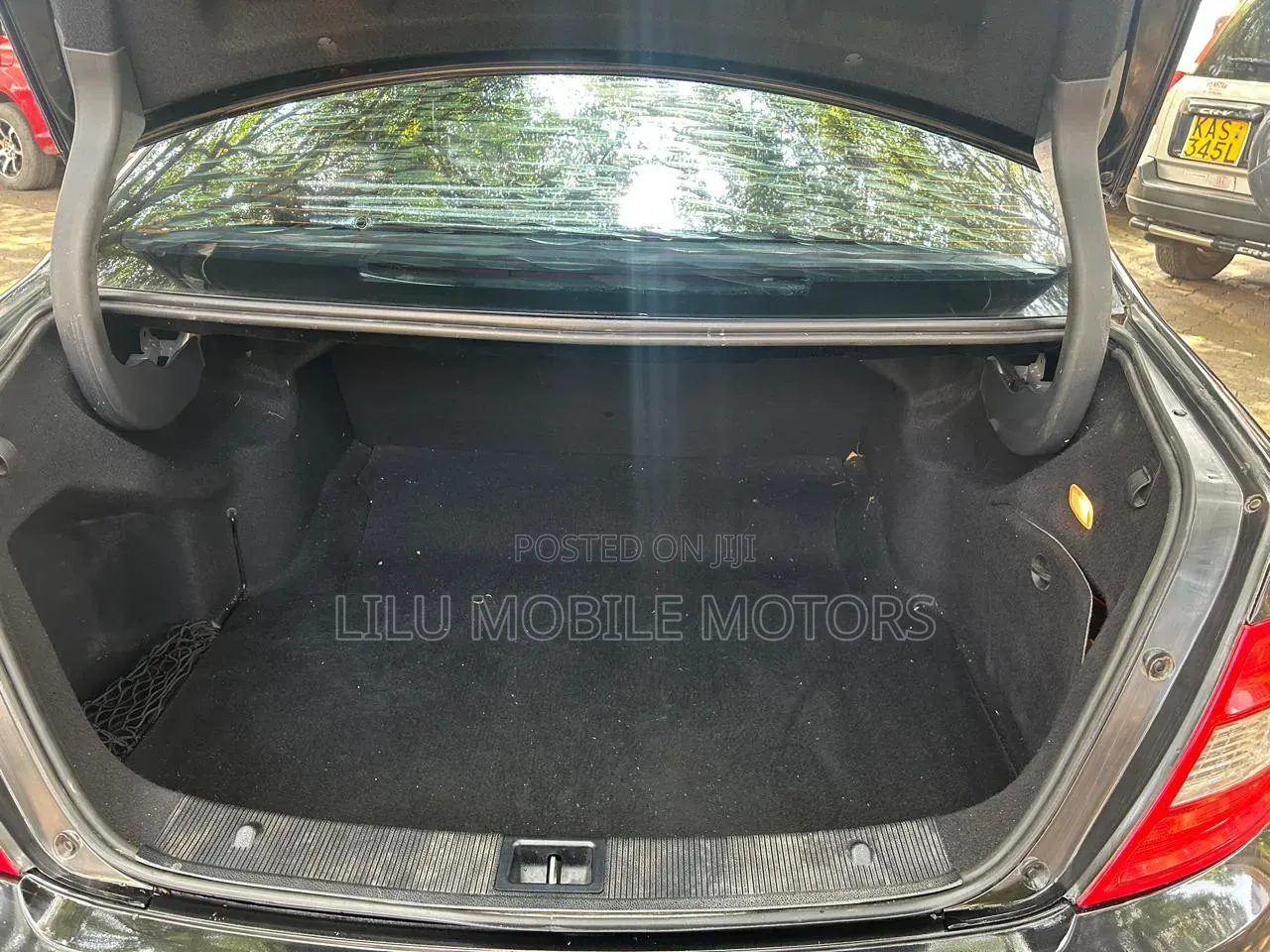 Mercedes-Benz C250 2010 Black